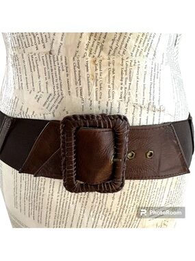 VINTAGE Motif 56 Leather STRETCH WAIST Belt Size Small